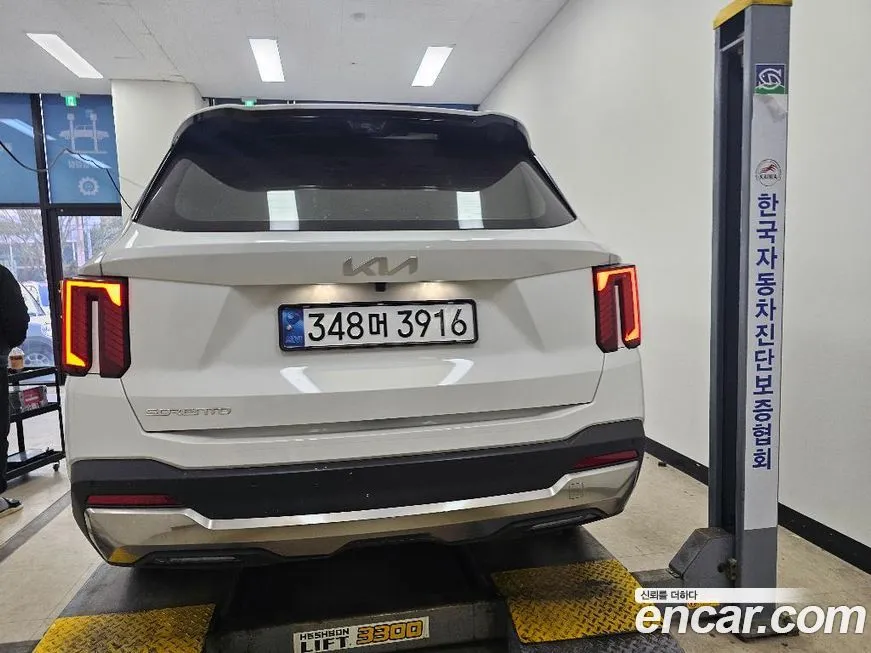 Kia Sorento — фото 3