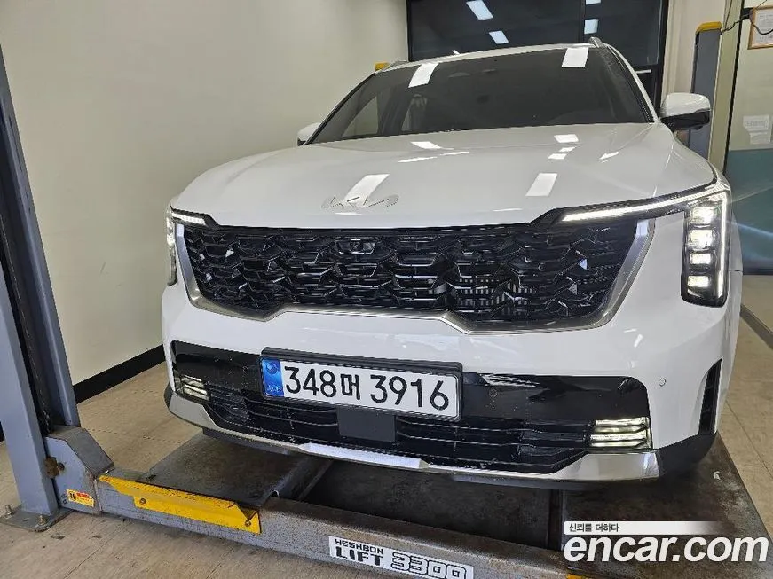 Kia Sorento — фото 1