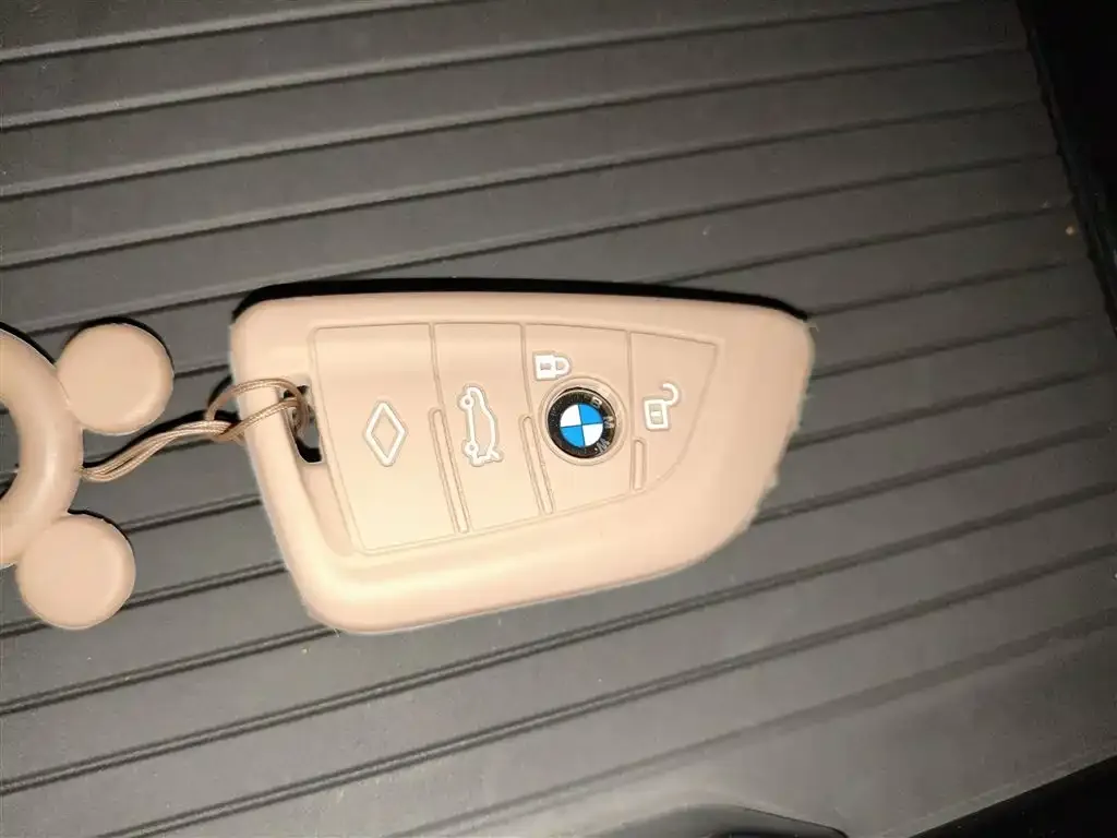 BMW iX3 — фото 2