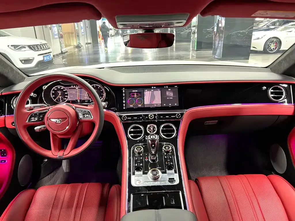 Bentley Continental — фото 9