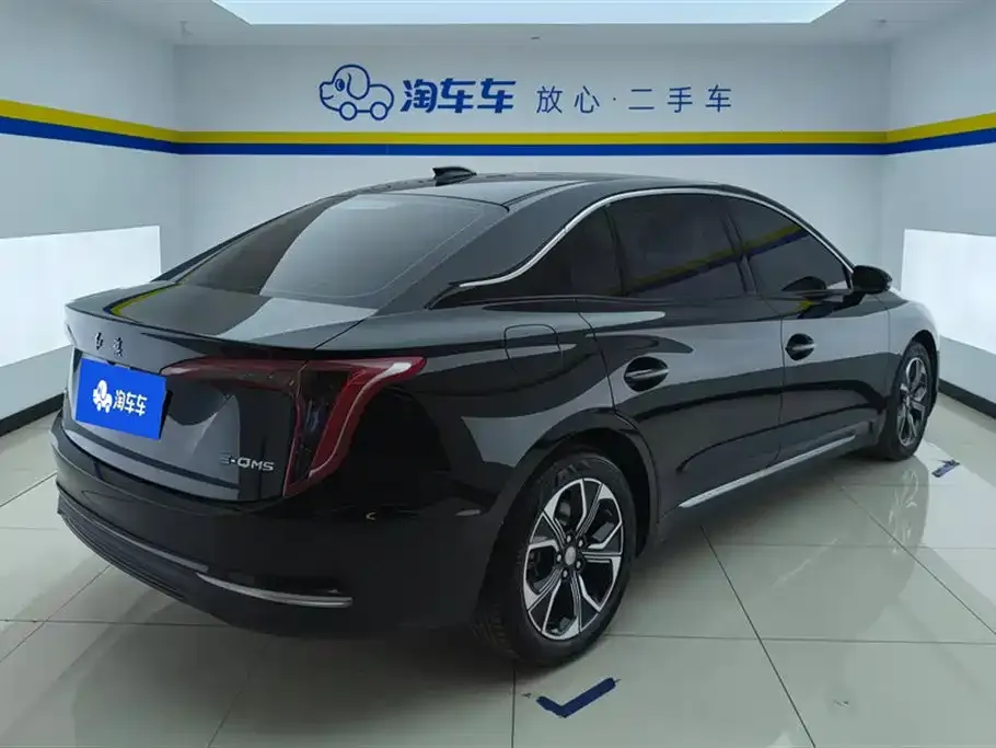 Hongqi E-QM5 — фото 7