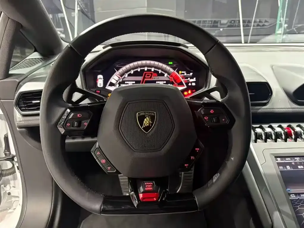 Lamborghini Huracan — фото 4