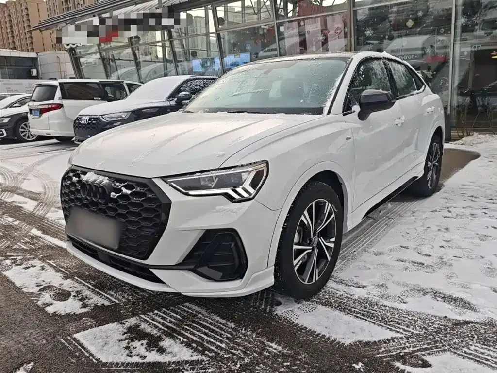 Audi Q3 Sportback — фото 6