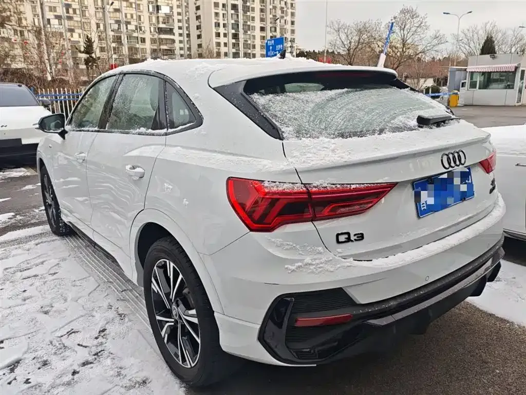 Audi Q3 Sportback — фото 10