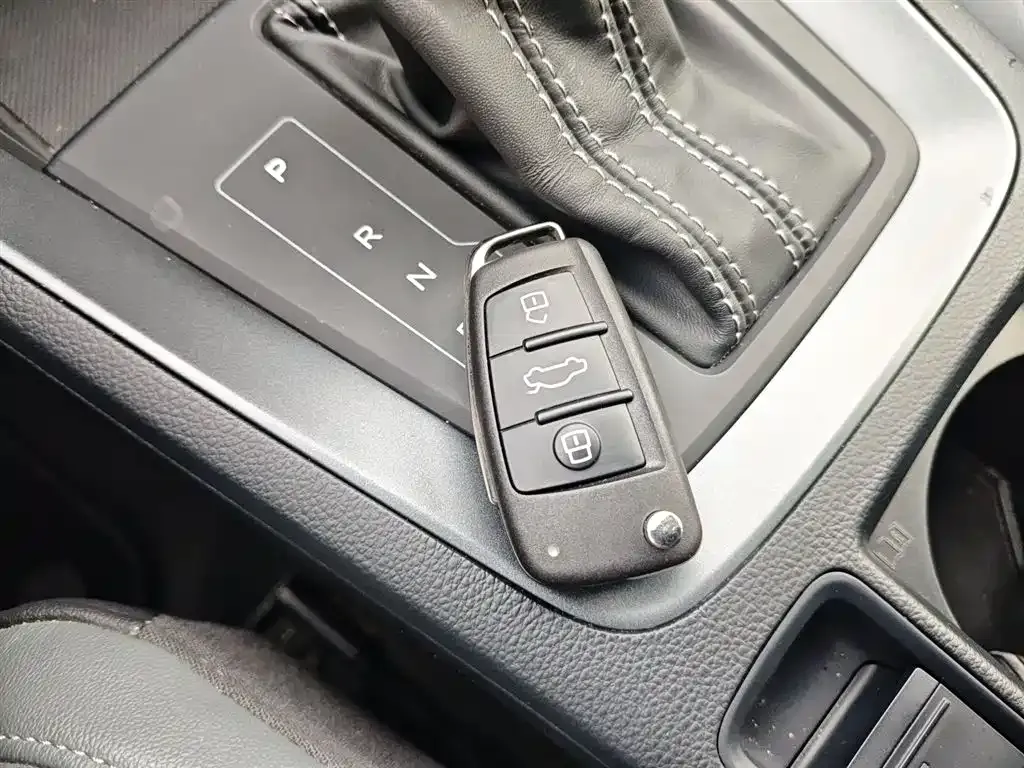 Audi Q3 Sportback — фото 3