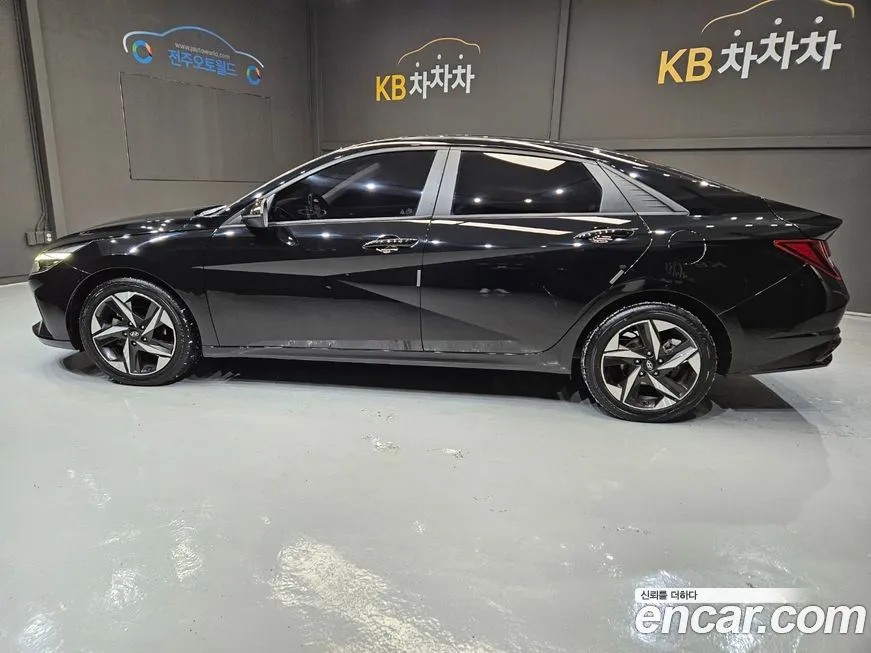 Hyundai AVANTE — фото 4
