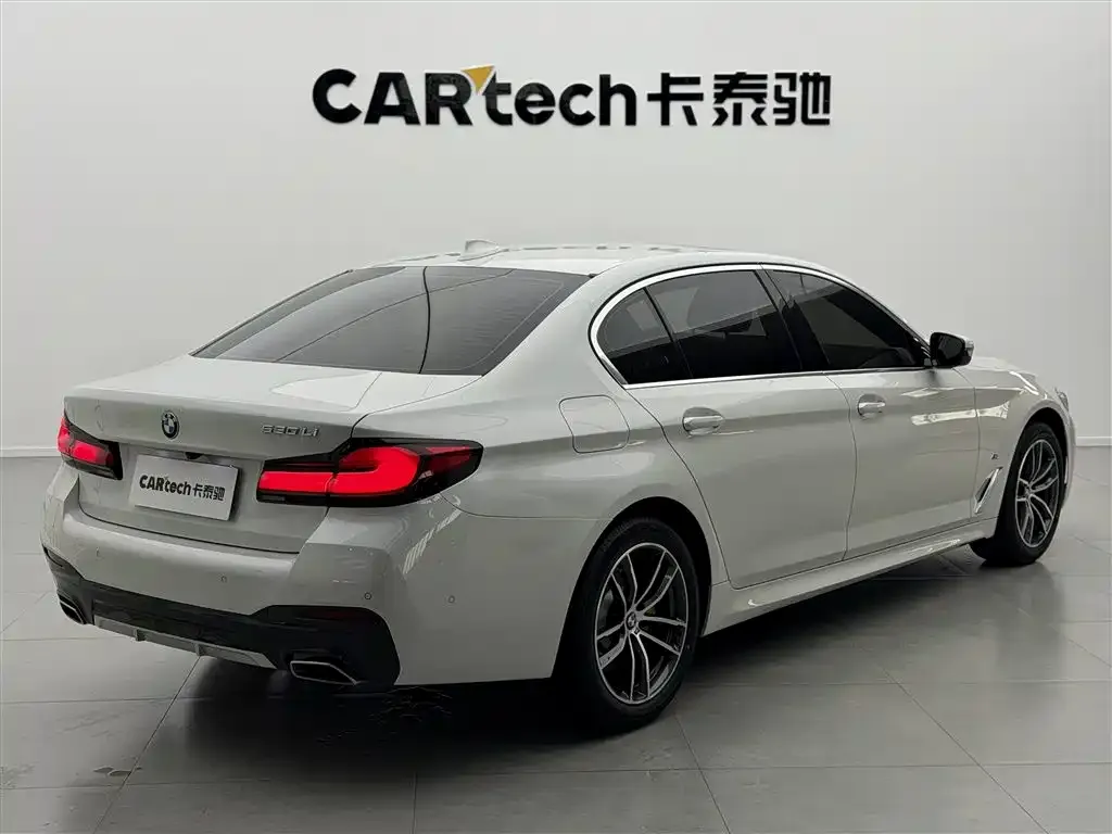 BMW 5 Series — фото 5