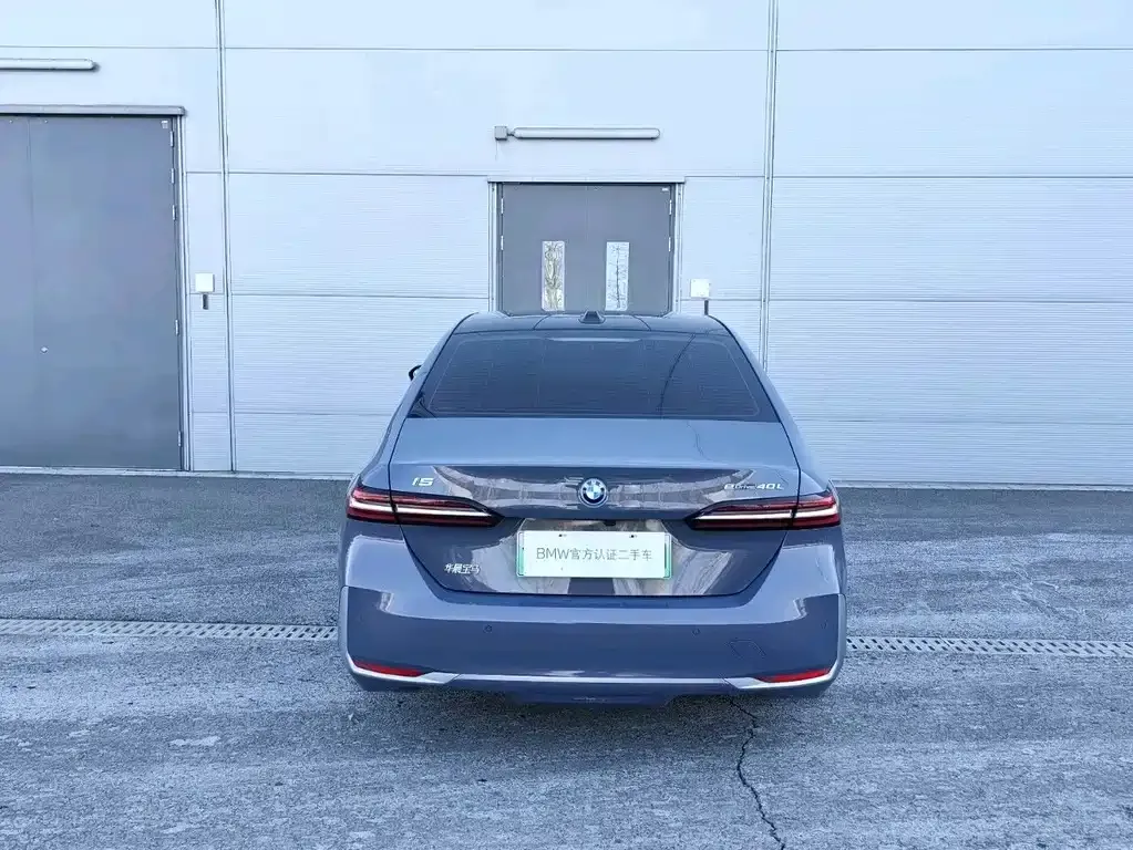 BMW i5 — фото 6