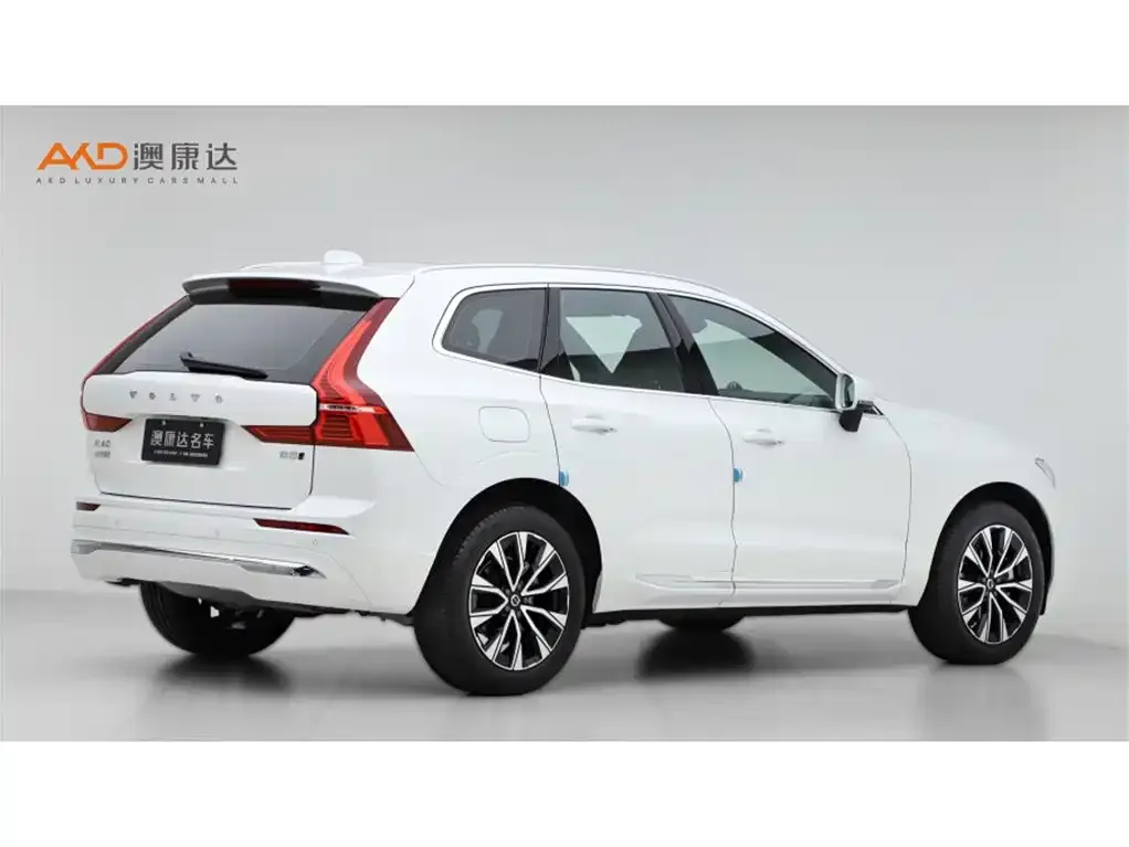 Volvo XC60 — фото 6