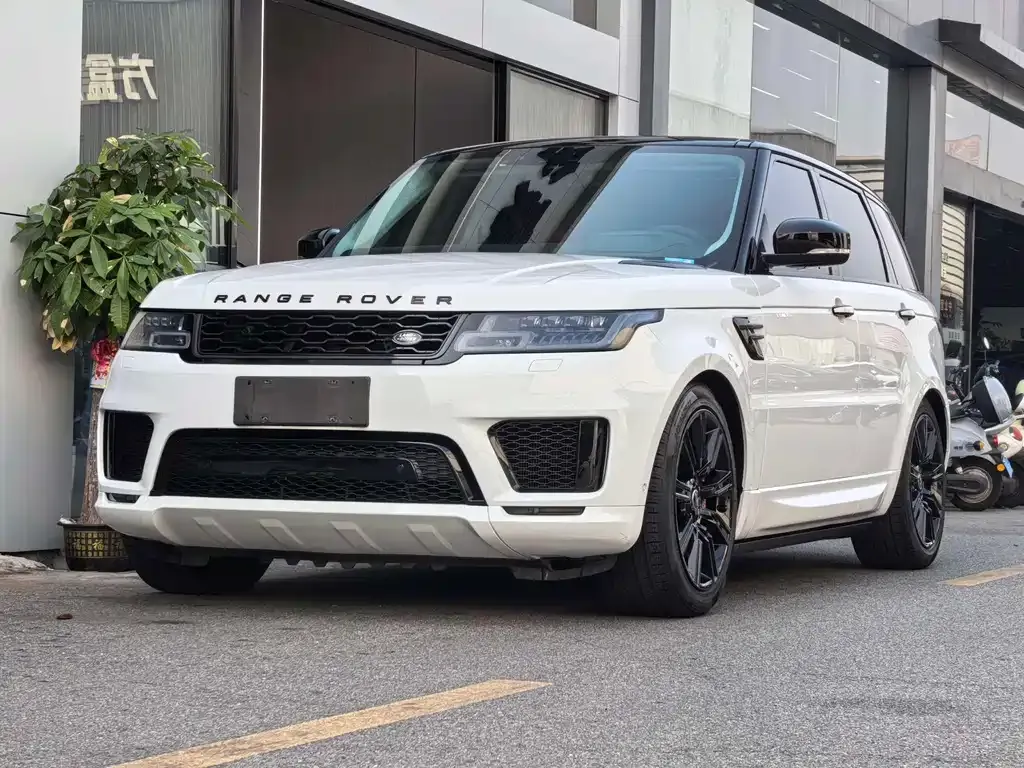 Land Rover Sport — фото 1