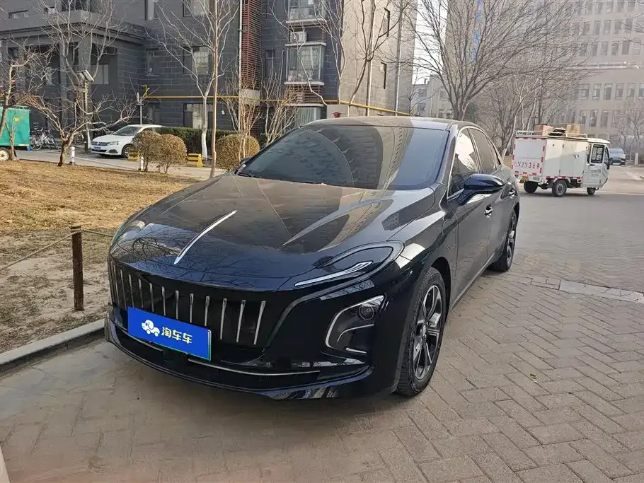 Hongqi E-QM5 — фото 7