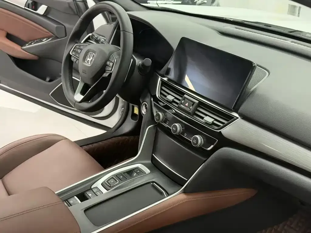 Honda Inspire — фото 8