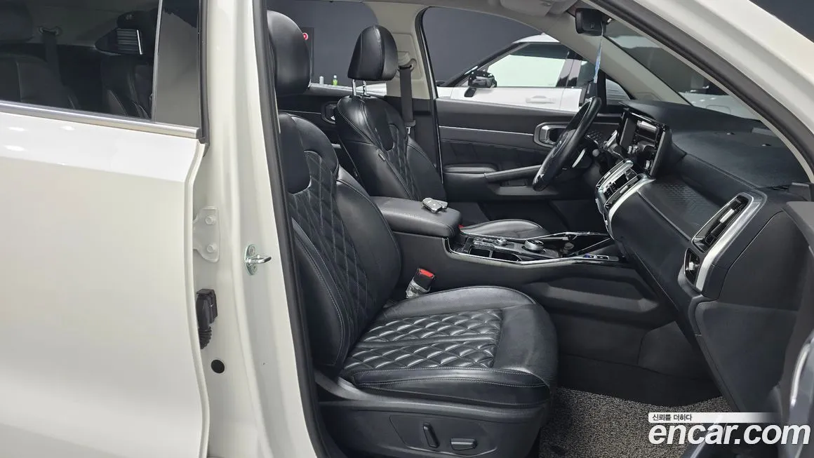 Kia Sorento — фото 4