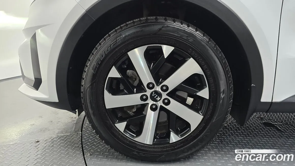 Kia Sorento — фото 8