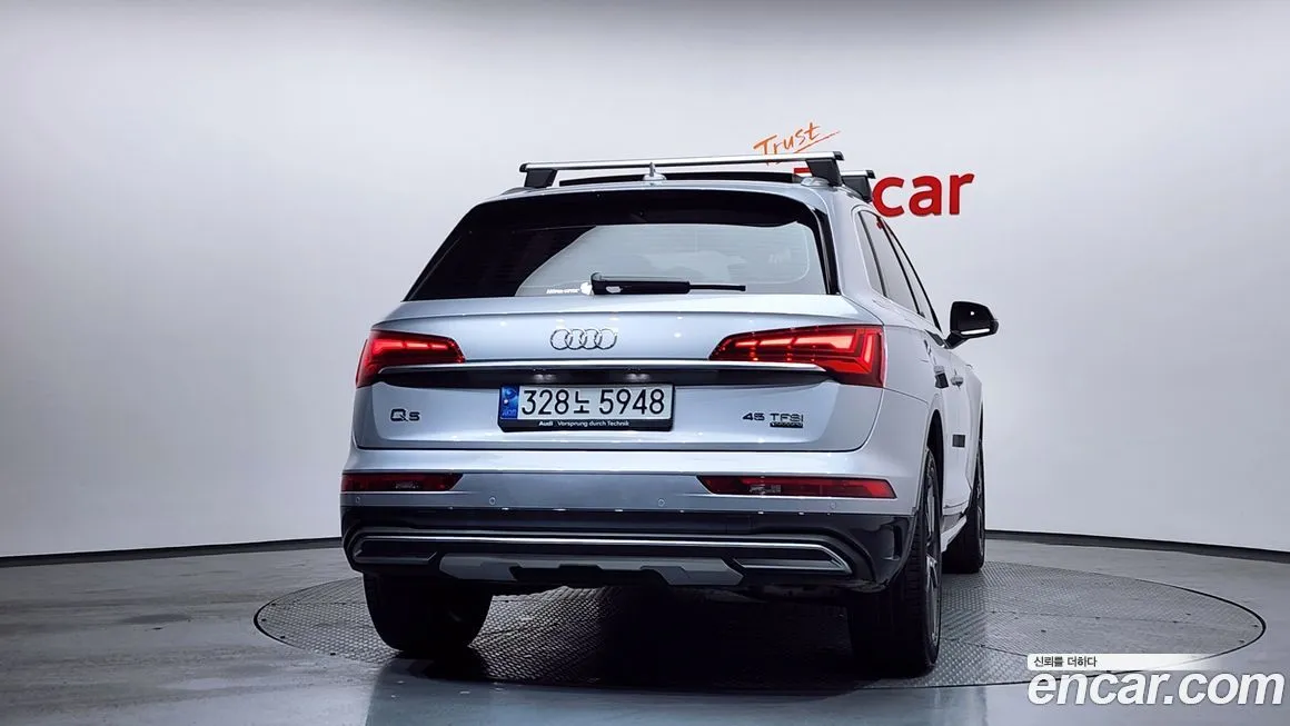 Audi Q5 — фото 5