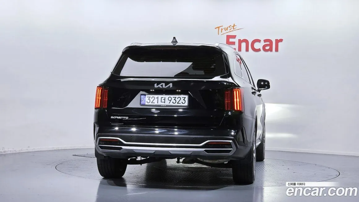 Kia Sorento — фото 8
