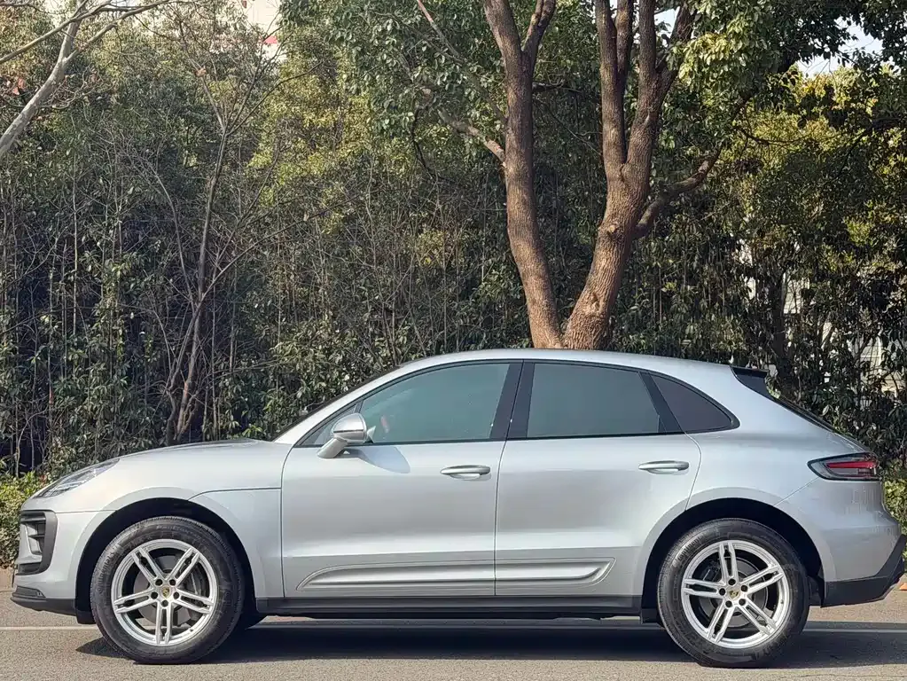 Porsche Macan — фото 10