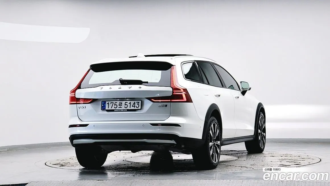 Volvo V60 — фото 4