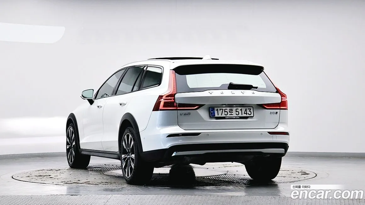 Volvo V60 — фото 3