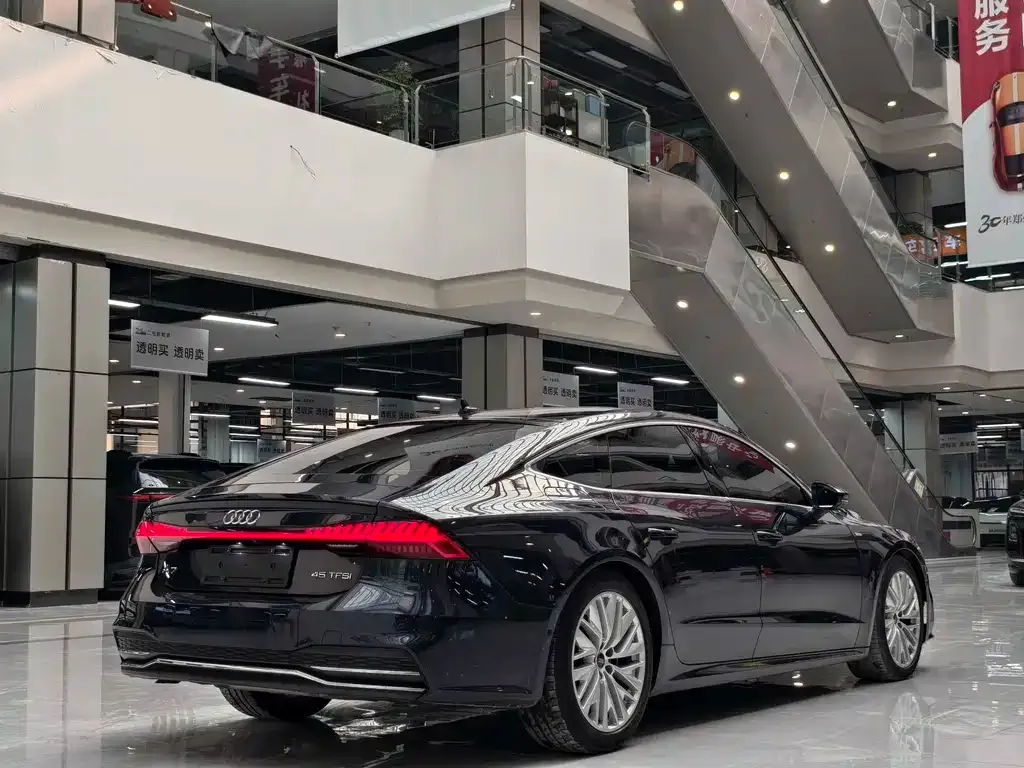Audi A7 — фото 8
