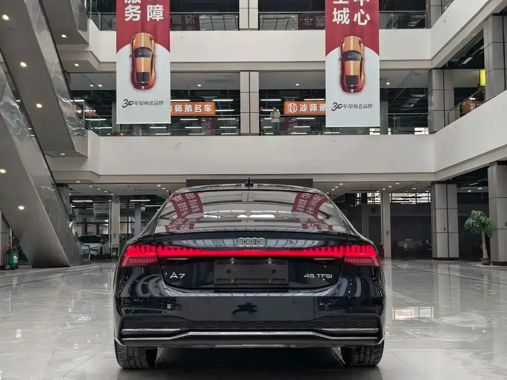 Audi A7 — фото 7