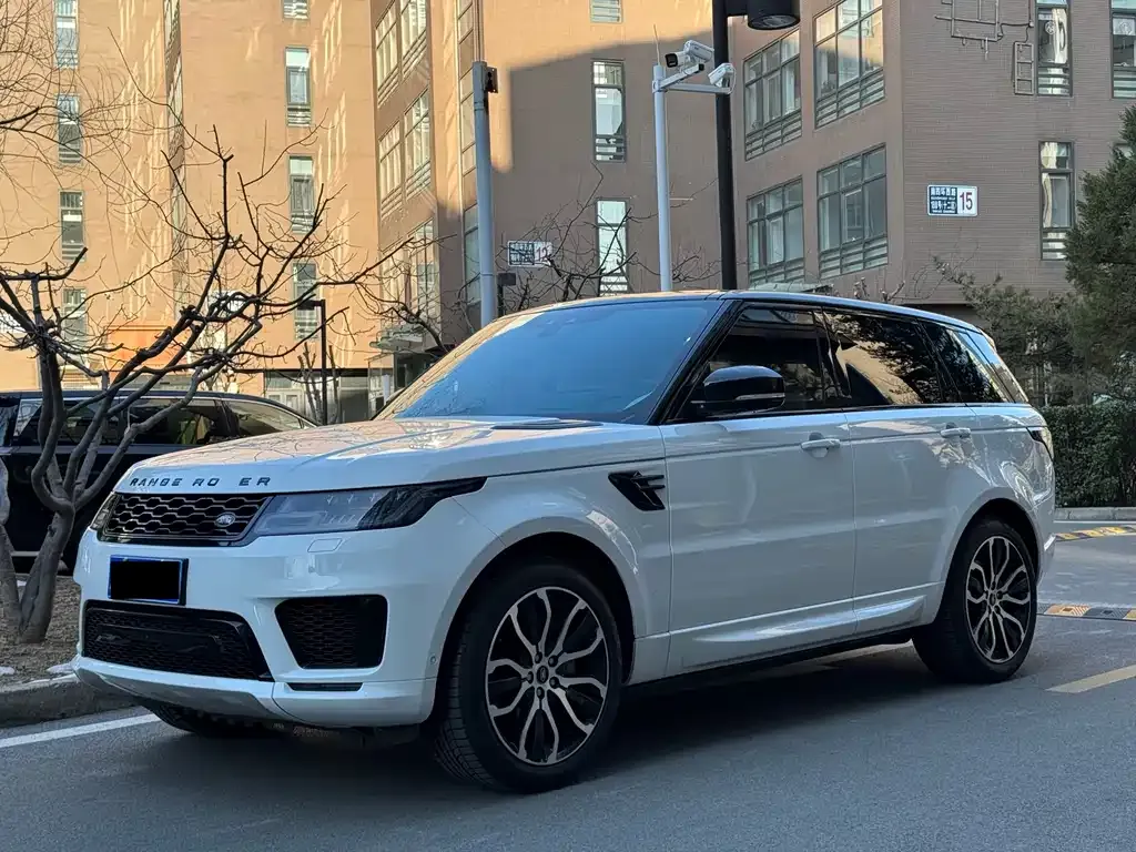 Land Rover Sport — фото 1