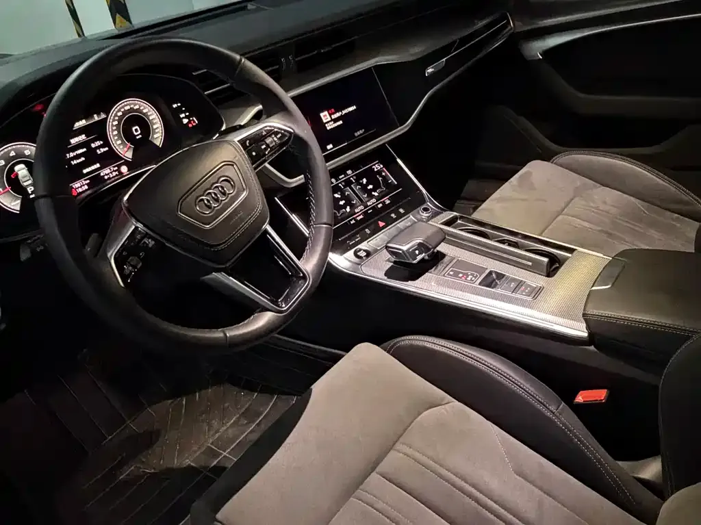 Audi A6L — фото 2
