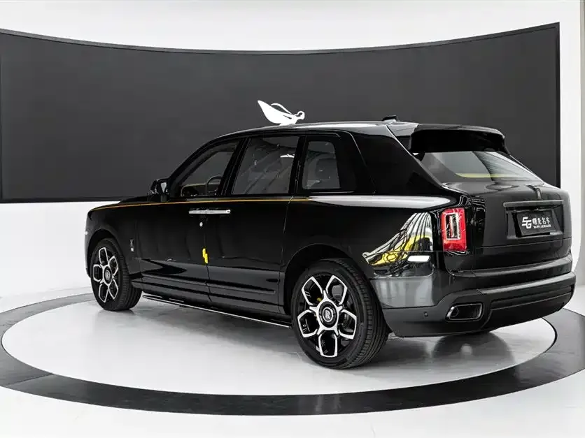Rolls-Royce Cullinan — фото 2
