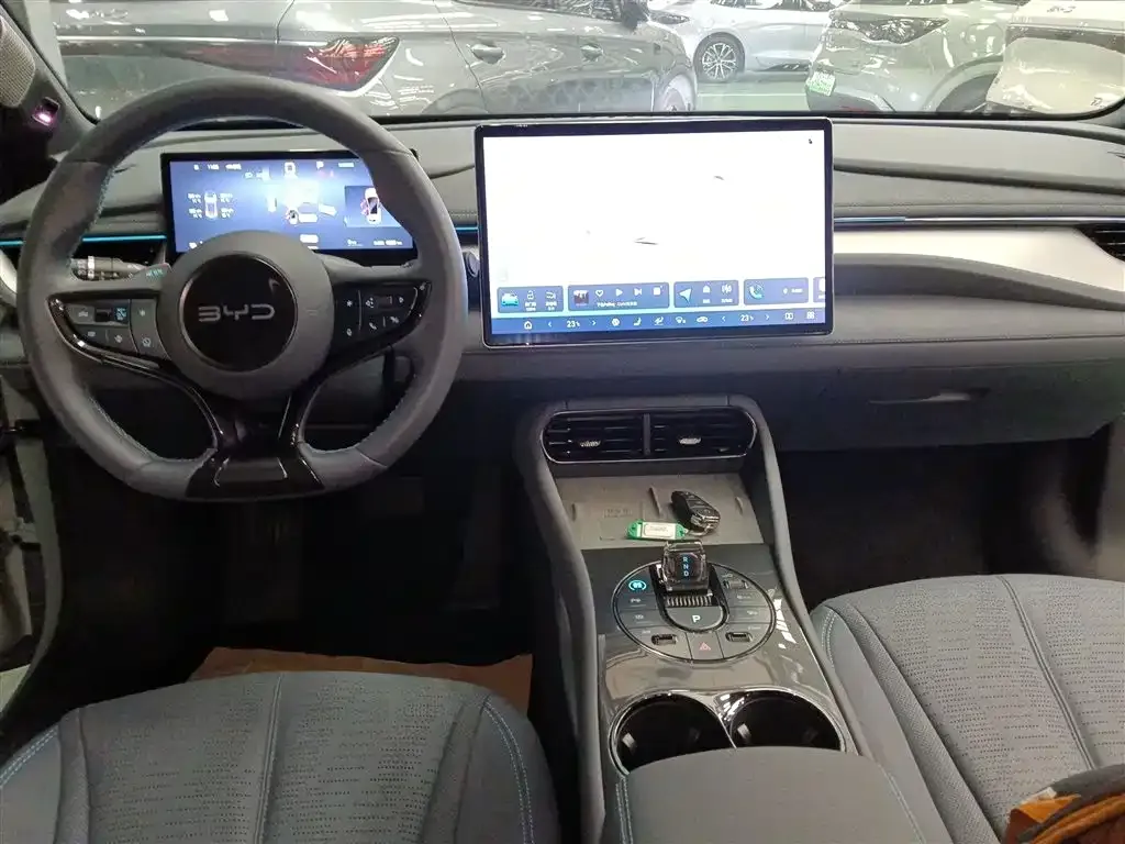 BYD Seal 06GT — фото 9
