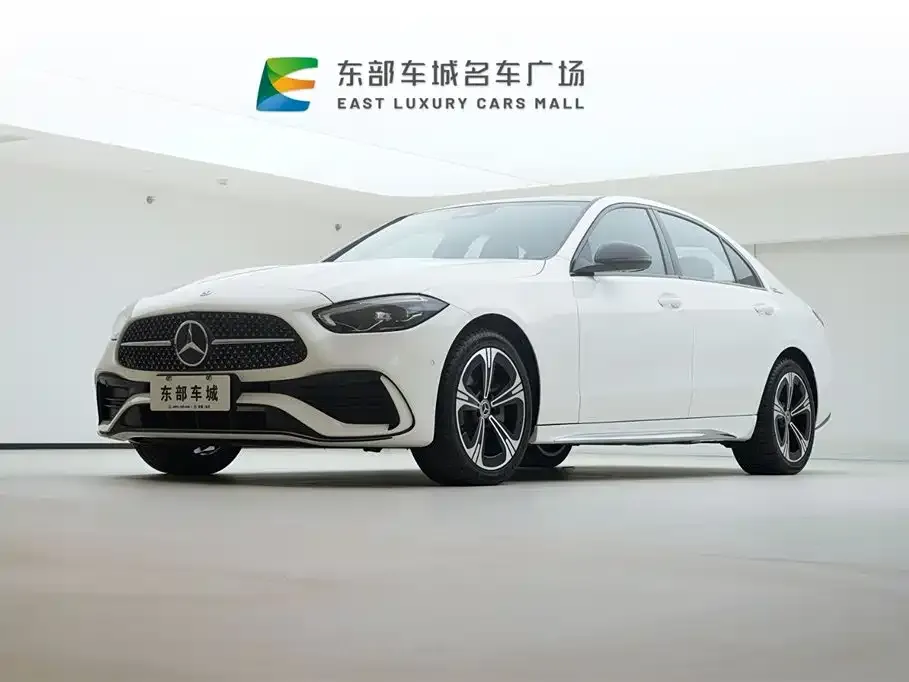 Mercedes-Benz C-Class — фото 1