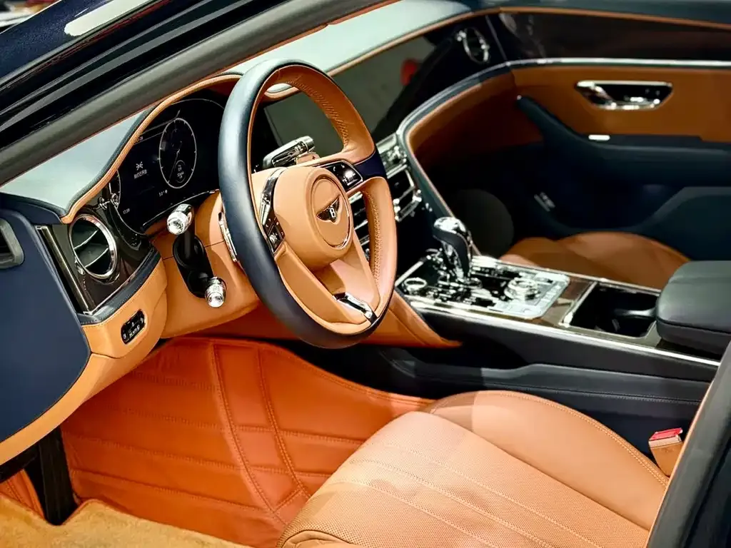 Bentley Flying Spur — фото 4