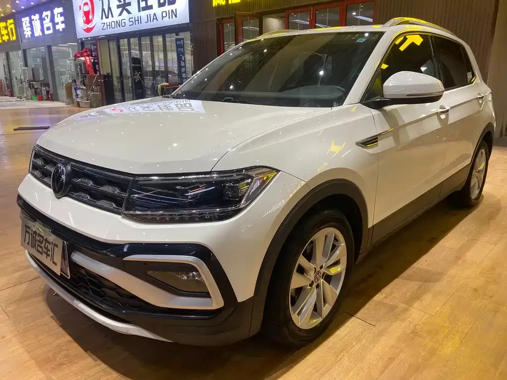Volkswagen T-Cross — фото 1