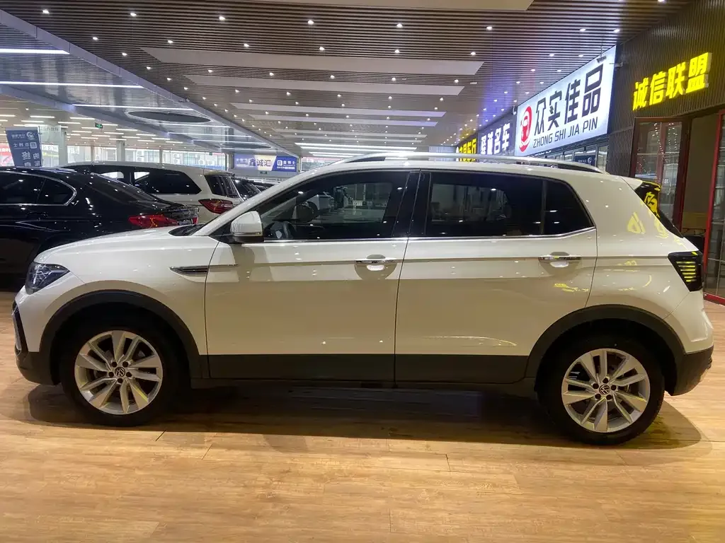 Volkswagen T-Cross — фото 5