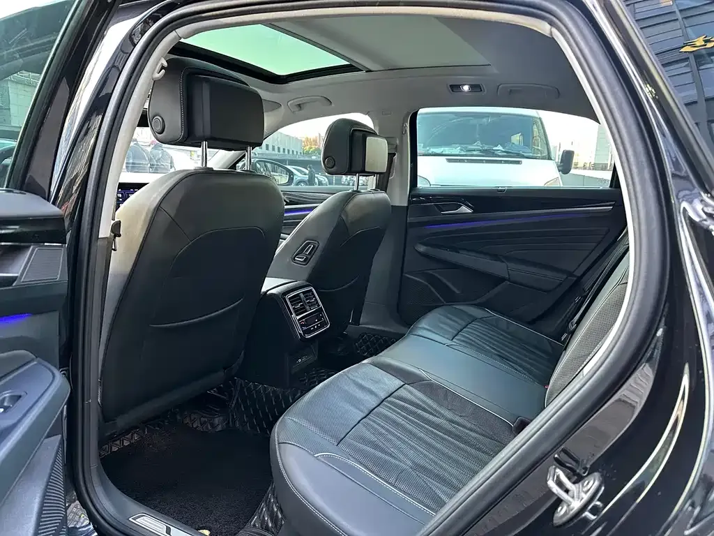 Volkswagen Passat — фото 2