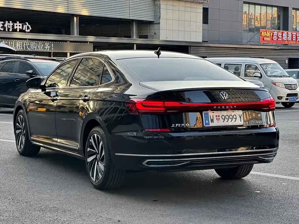 Volkswagen Passat — фото 4
