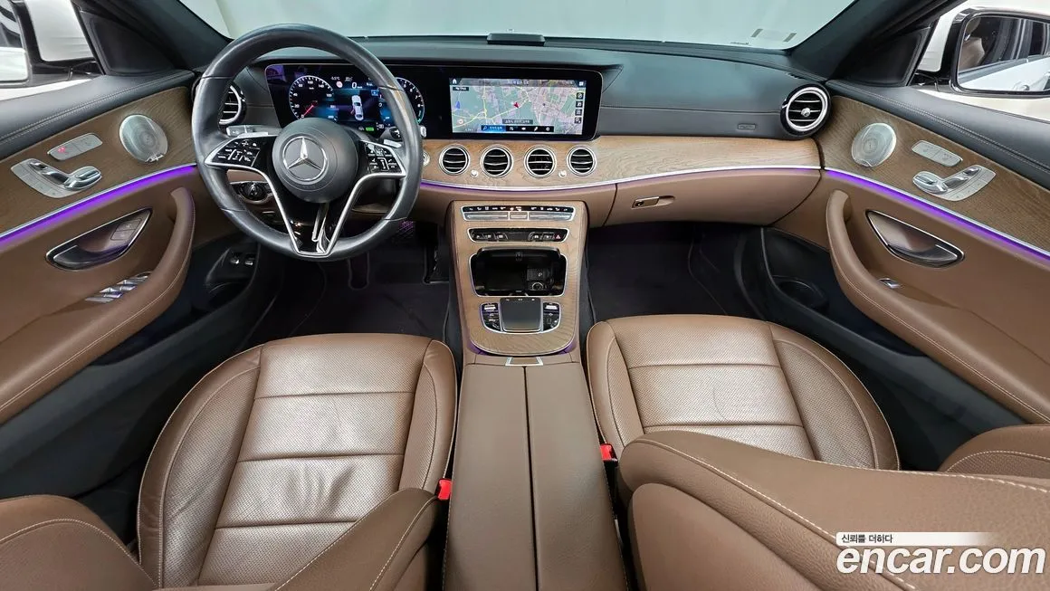 Mercedes-Benz E-Class — фото 10