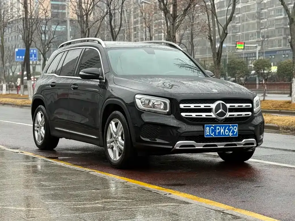 Mercedes-Benz GLB — фото 8