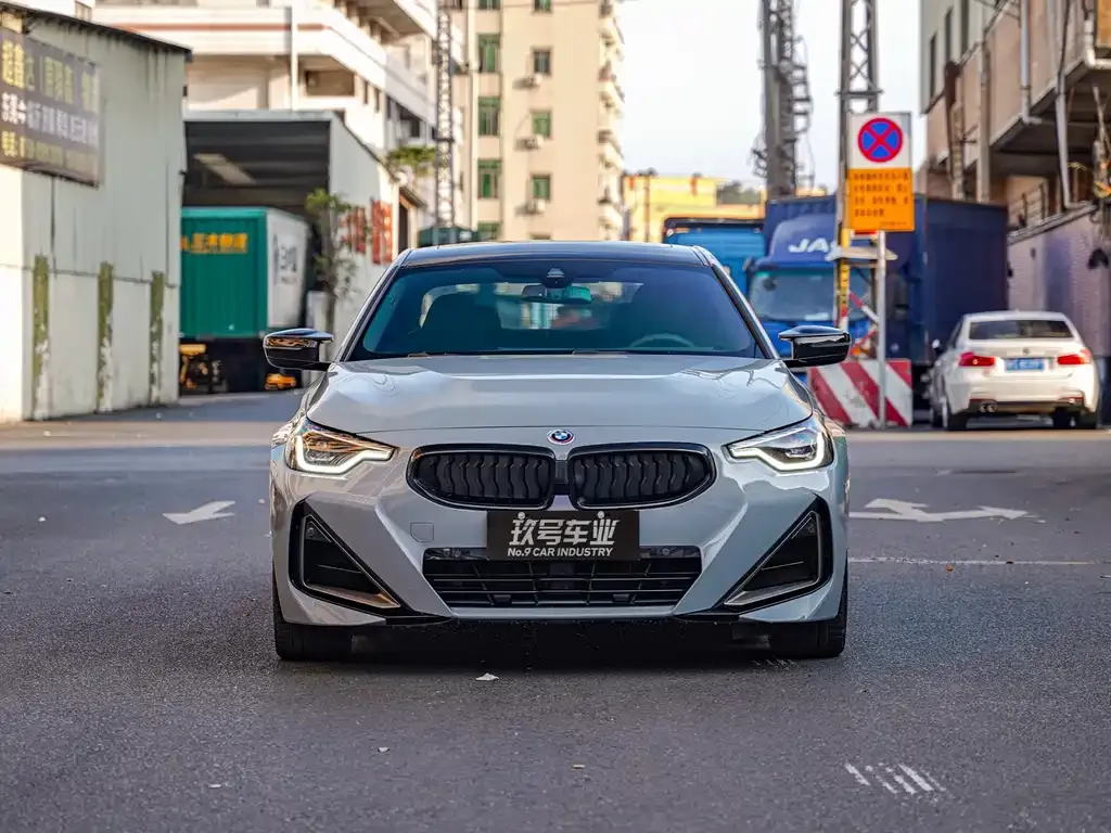 BMW M240i — фото 9