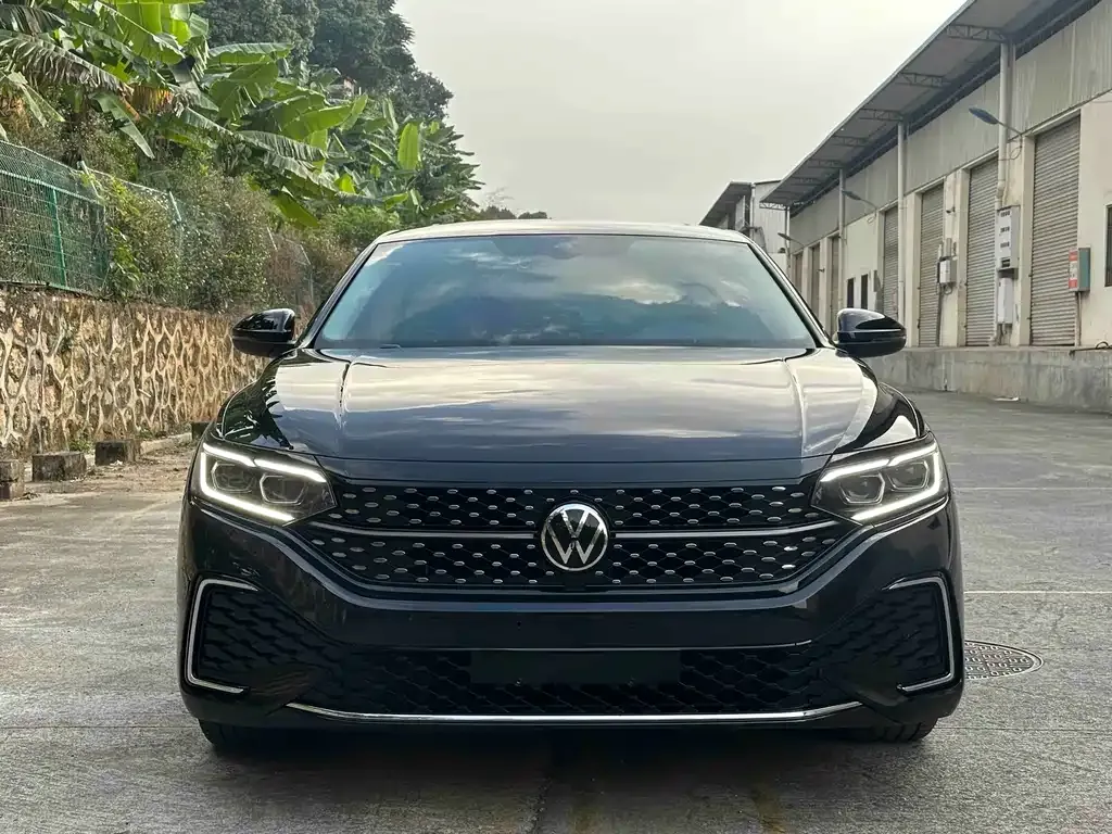Volkswagen Passat — фото 4