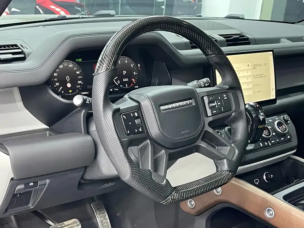 Land Rover Defender — фото 4