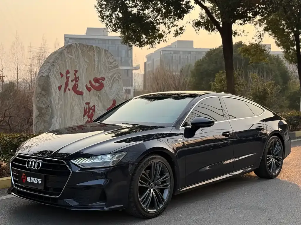 Audi A7 — фото 1
