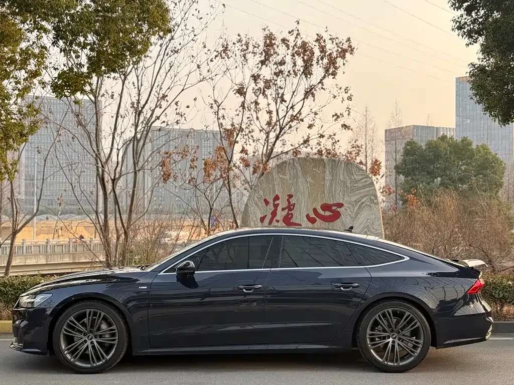 Audi A7 — фото 9