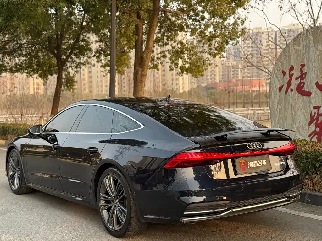 Audi A7 — фото 6