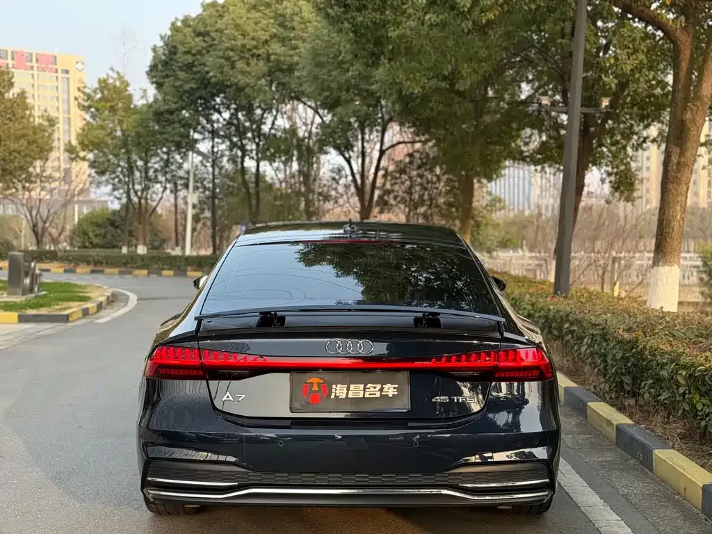 Audi A7 — фото 7