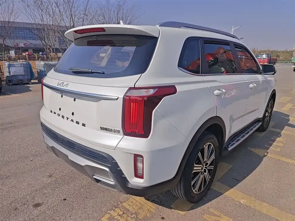 Kia Sportage — фото 3