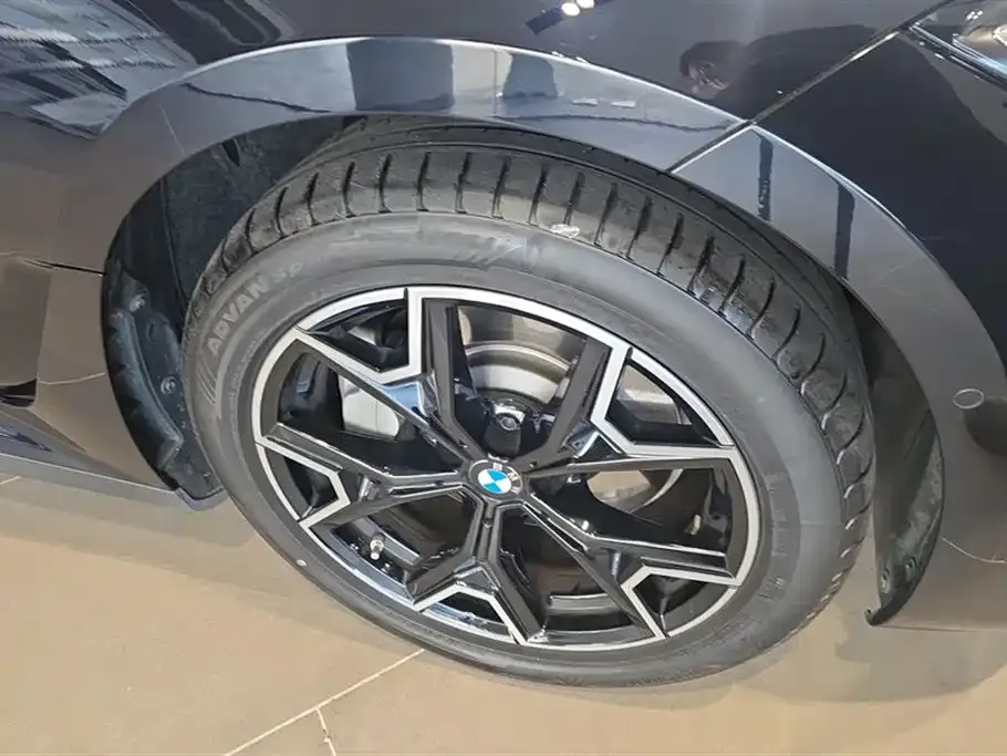 BMW i3 — фото 6