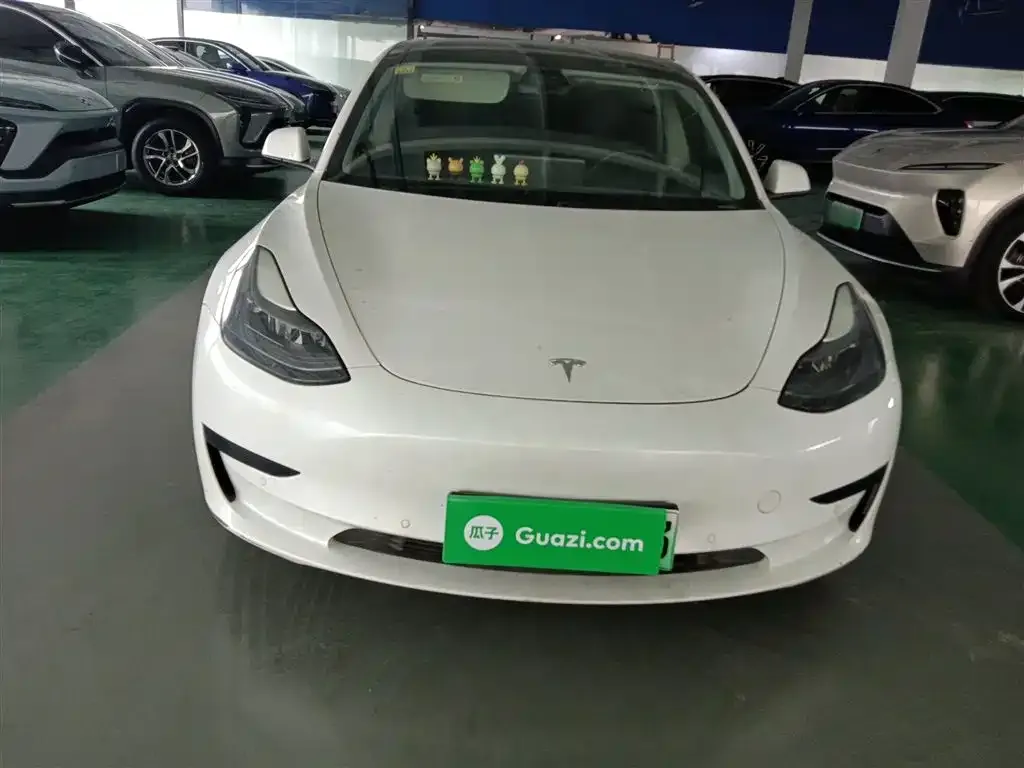 Tesla Model 3 — фото 6