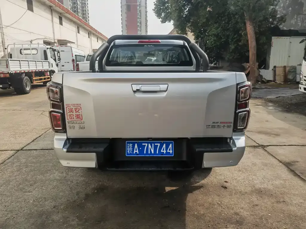 Isuzu Lingtuo — фото 9