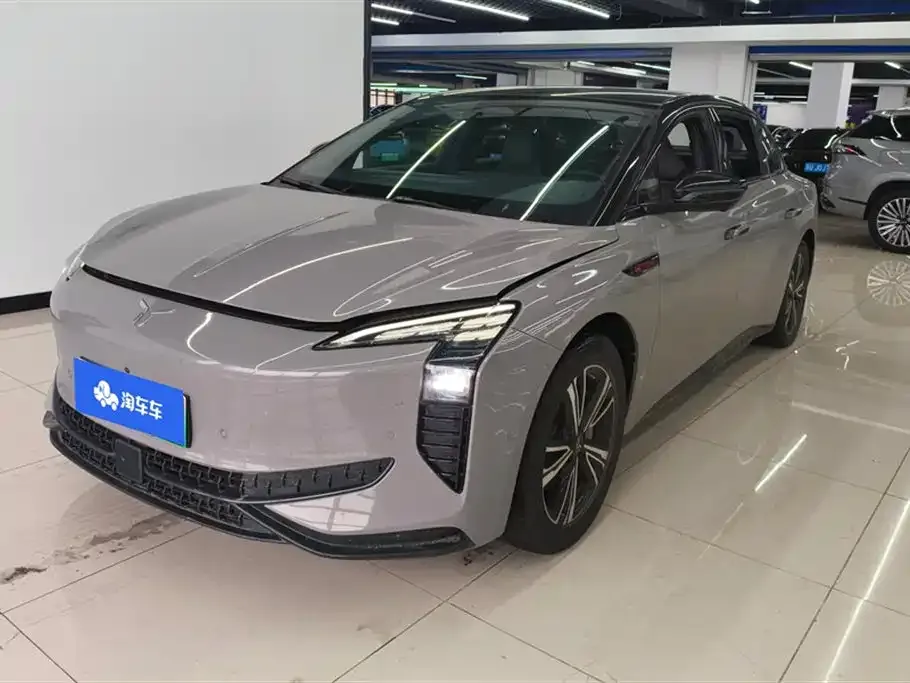 Hongqi EH7 — фото 1