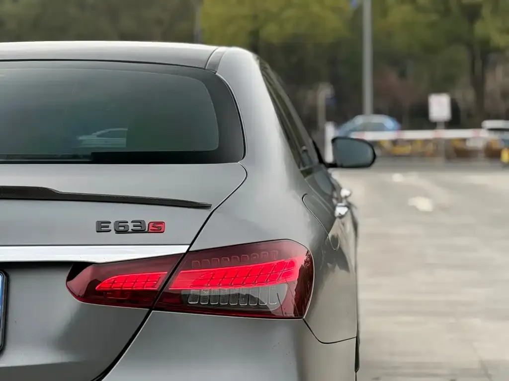 Mercedes-Benz E-Class AMG — фото 3